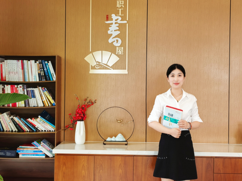 1753693457176564mpVN.jpg 優(yōu)秀共產(chǎn)黨員—胡超超.jpg