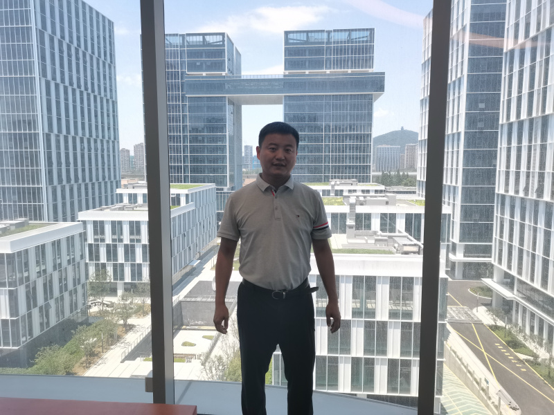 17537718663470802wal.jpg 優(yōu)秀共產(chǎn)黨員-楊沛.jpg